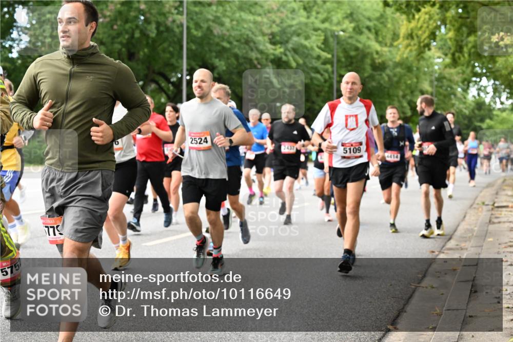 06.09.2026 - CURREX Alsterlauf Dr. Thomas Lammeyer http://msf.ph/oto/10116649 06.09.2026 09:13:29 Laufen 575, 77, 2524, 5109, 4414 meine-sportfotos.de