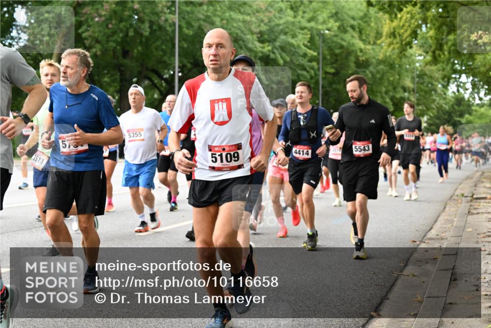 06.09.2026 - CURREX Alsterlauf Dr. Thomas Lammeyer http://msf.ph/oto/10116658 06.09.2026 09:13:30 Laufen 3511, 15, 5355, 5109, 4414, 4519, 5543 meine-sportfotos.de