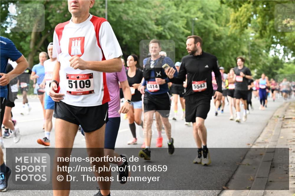 06.09.2026 - CURREX Alsterlauf Dr. Thomas Lammeyer http://msf.ph/oto/10116659 06.09.2026 09:13:31 Laufen 1355, 5109, 4414, 5543 meine-sportfotos.de