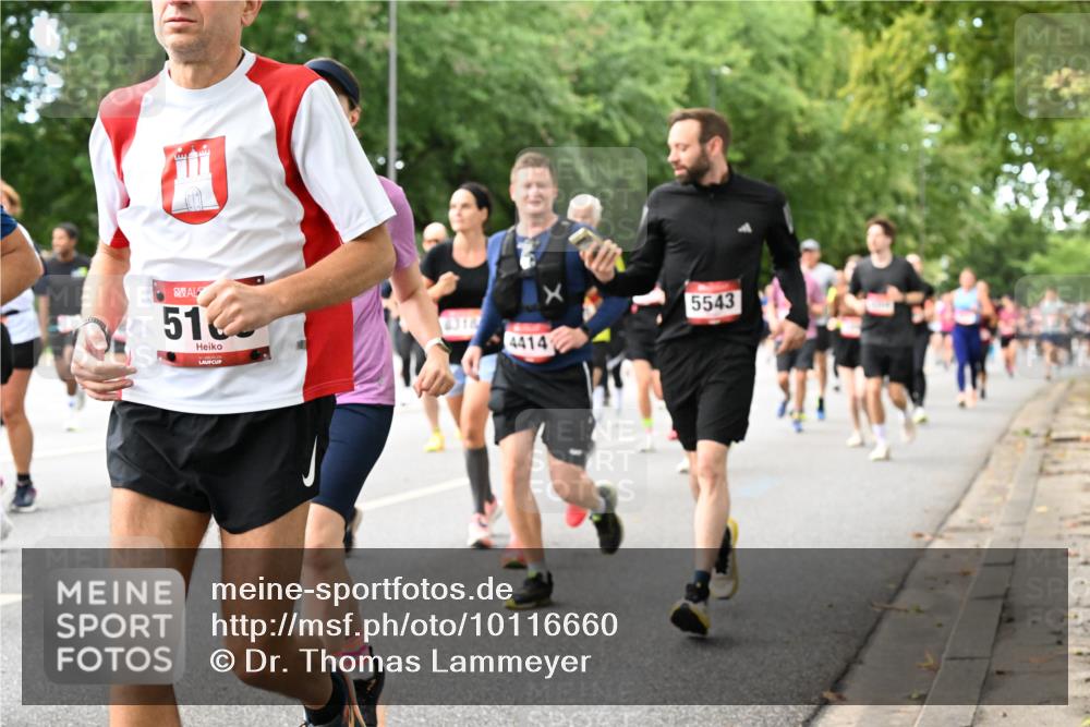 06.09.2026 - CURREX Alsterlauf Dr. Thomas Lammeyer http://msf.ph/oto/10116660 06.09.2026 09:13:31 Laufen 51, 6318, 4414, 5543 meine-sportfotos.de