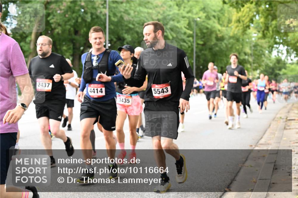 06.09.2026 - CURREX Alsterlauf Dr. Thomas Lammeyer http://msf.ph/oto/10116664 06.09.2026 09:13:31 Laufen 2437, 4414, 3435, 5543 meine-sportfotos.de