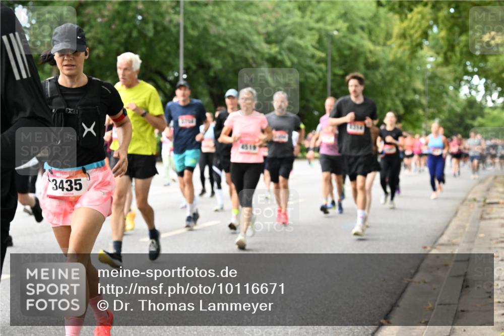06.09.2026 - CURREX Alsterlauf Dr. Thomas Lammeyer http://msf.ph/oto/10116671 06.09.2026 09:13:32 Laufen 3435 meine-sportfotos.de