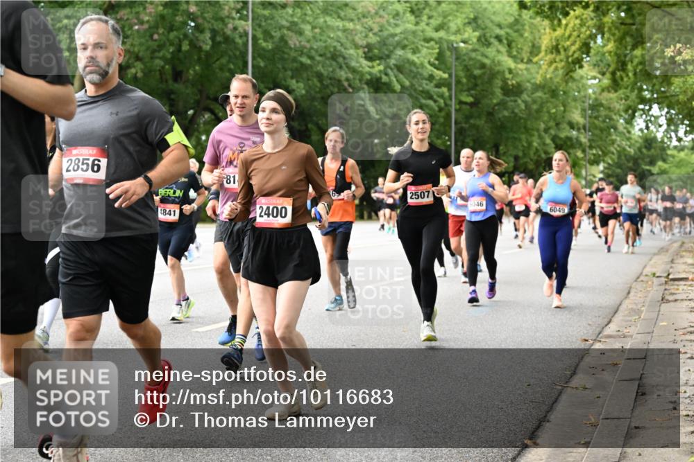 06.09.2026 - CURREX Alsterlauf Dr. Thomas Lammeyer http://msf.ph/oto/10116683 06.09.2026 09:13:35 Laufen 2856, 4841, 81, 2400, 2507, 6046, 6049 meine-sportfotos.de