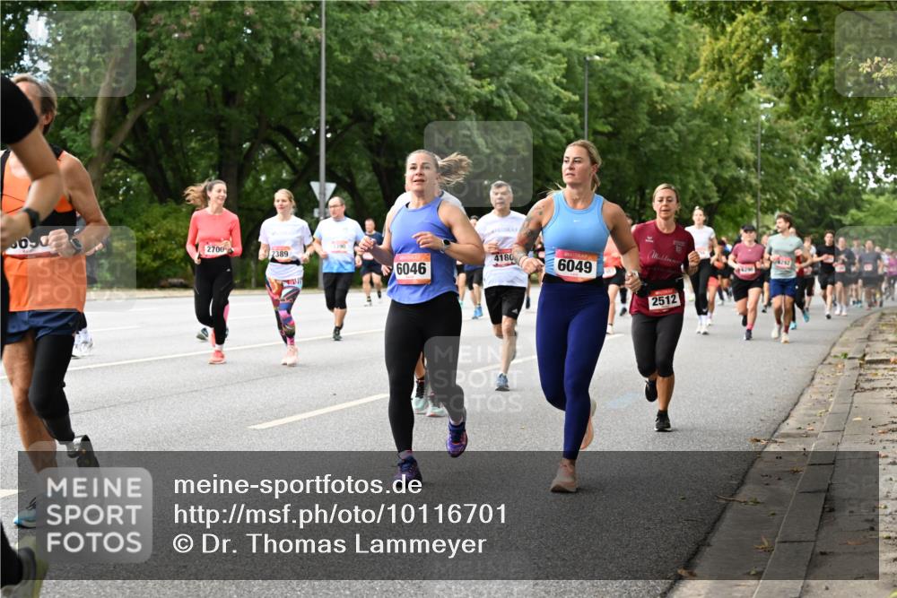 06.09.2026 - CURREX Alsterlauf Dr. Thomas Lammeyer http://msf.ph/oto/10116701 06.09.2026 09:13:37 Laufen 2700, 1390, 2389, 4180, 6046, 6049, 2512 meine-sportfotos.de