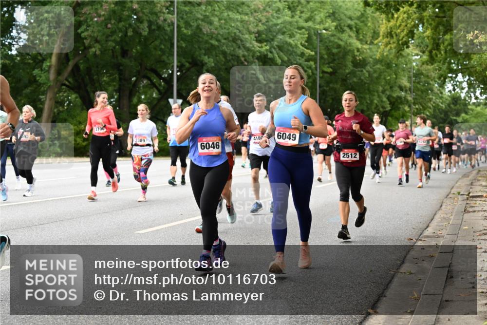 06.09.2026 - CURREX Alsterlauf Dr. Thomas Lammeyer http://msf.ph/oto/10116703 06.09.2026 09:13:37 Laufen 593, 2700, 2389, 6046, 4180, 6049, 2512 meine-sportfotos.de