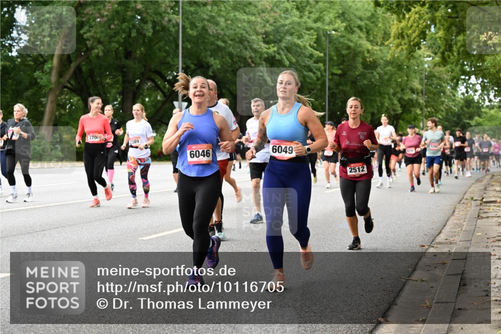 06.09.2026 - CURREX Alsterlauf Dr. Thomas Lammeyer http://msf.ph/oto/10116705 06.09.2026 09:13:37 Laufen 2700, 2389, 6046, 6049, 1, 101, 2512 meine-sportfotos.de