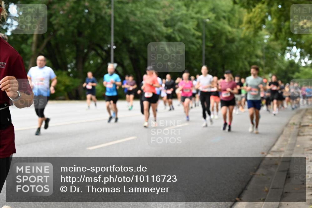 06.09.2026 - CURREX Alsterlauf Dr. Thomas Lammeyer http://msf.ph/oto/10116723 06.09.2026 09:13:40 Laufen  meine-sportfotos.de