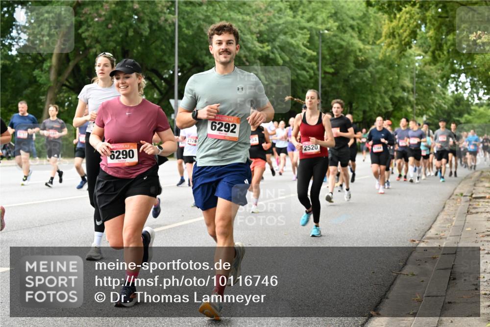 06.09.2026 - CURREX Alsterlauf Dr. Thomas Lammeyer http://msf.ph/oto/10116746 06.09.2026 09:13:43 Laufen 6290, 6292, 784, 2520 meine-sportfotos.de