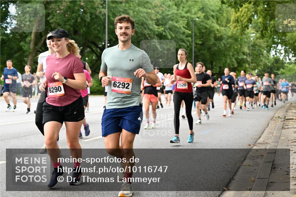 06.09.2026 - CURREX Alsterlauf Dr. Thomas Lammeyer http://msf.ph/oto/10116747 06.09.2026 09:13:43 Laufen 6290, 6292, 2520 meine-sportfotos.de