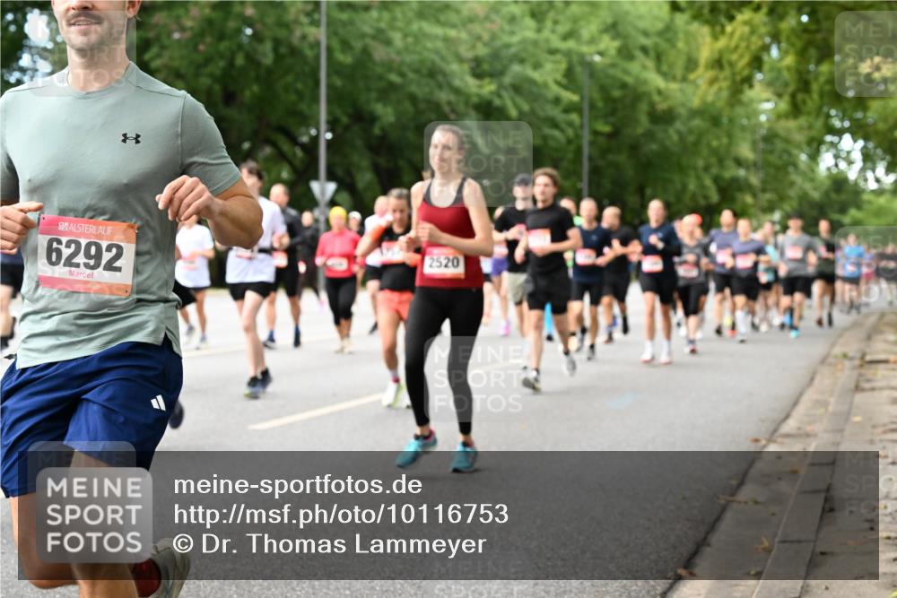 06.09.2026 - CURREX Alsterlauf Dr. Thomas Lammeyer http://msf.ph/oto/10116753 06.09.2026 09:13:44 Laufen 6292, 2520 meine-sportfotos.de