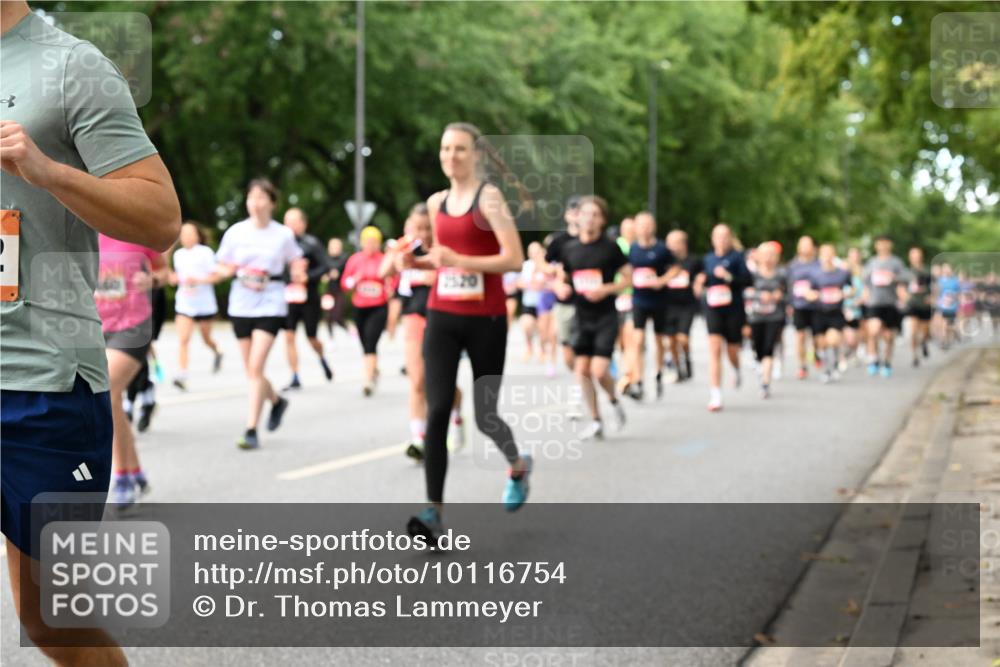 06.09.2026 - CURREX Alsterlauf Dr. Thomas Lammeyer http://msf.ph/oto/10116754 06.09.2026 09:13:44 Laufen  meine-sportfotos.de