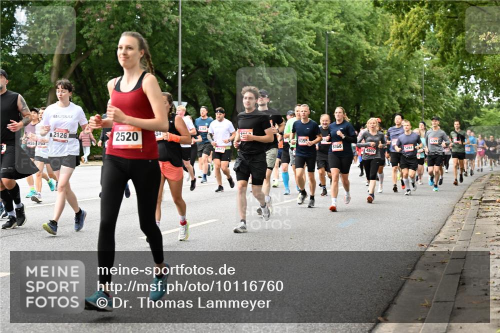 06.09.2026 - CURREX Alsterlauf Dr. Thomas Lammeyer http://msf.ph/oto/10116760 06.09.2026 09:13:45 Laufen 4455, 3765, 2126, 2520, 84, 6382, 4229, 6355, 6368, 5284, 4507, 3943 meine-sportfotos.de