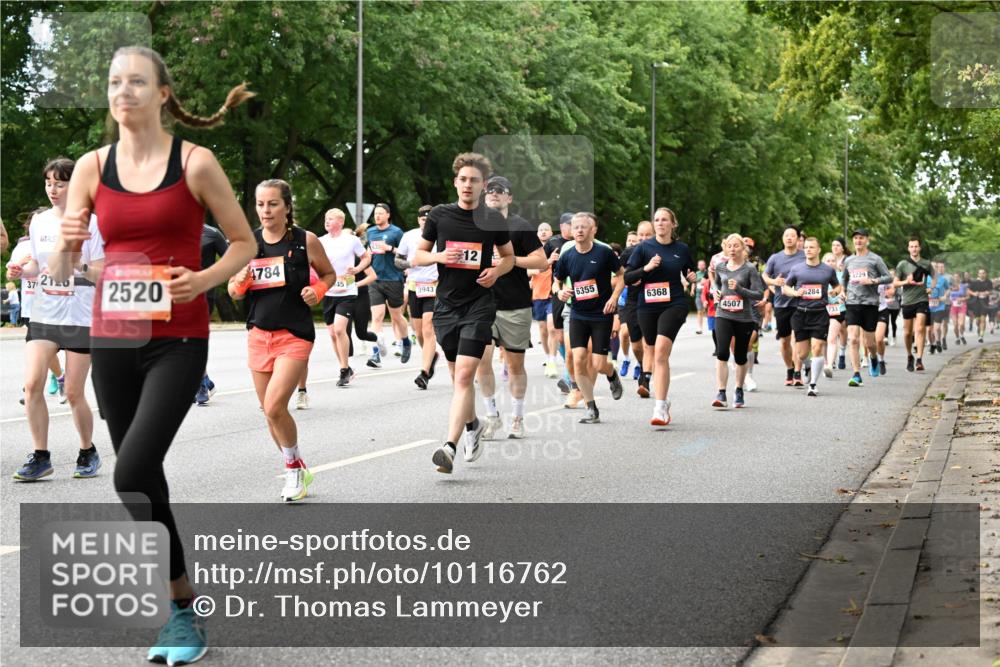 06.09.2026 - CURREX Alsterlauf Dr. Thomas Lammeyer http://msf.ph/oto/10116762 06.09.2026 09:13:45 Laufen 372120, 2520, 4784, 63, 3943, 12, 6355, 6368, 4507, 5284, 4229 meine-sportfotos.de