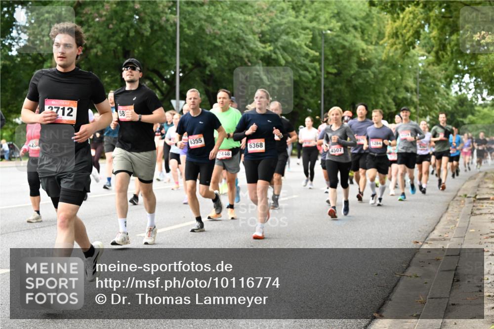 06.09.2026 - CURREX Alsterlauf Dr. Thomas Lammeyer http://msf.ph/oto/10116774 06.09.2026 09:13:47 Laufen 425, 2712, 58, 6355, 6368, 2448, 4507 meine-sportfotos.de