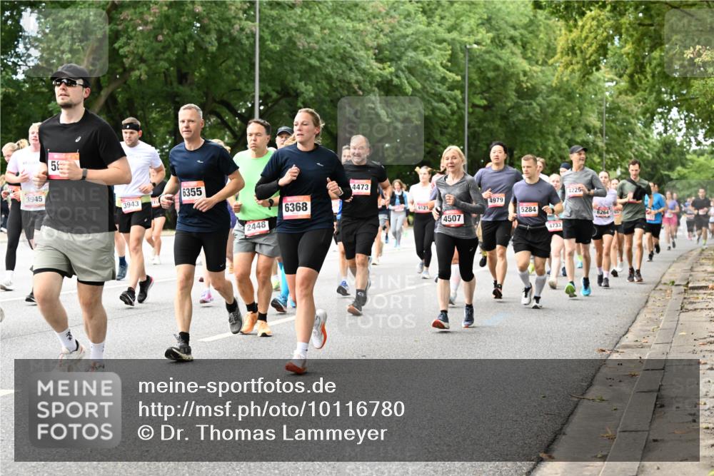 06.09.2026 - CURREX Alsterlauf Dr. Thomas Lammeyer http://msf.ph/oto/10116780 06.09.2026 09:13:47 Laufen 3945, 5, 58, 3943, 6355, 2448, 6368, 4473, 4225, 4979, 6121, 5284, 626465, 4507, 4733 meine-sportfotos.de
