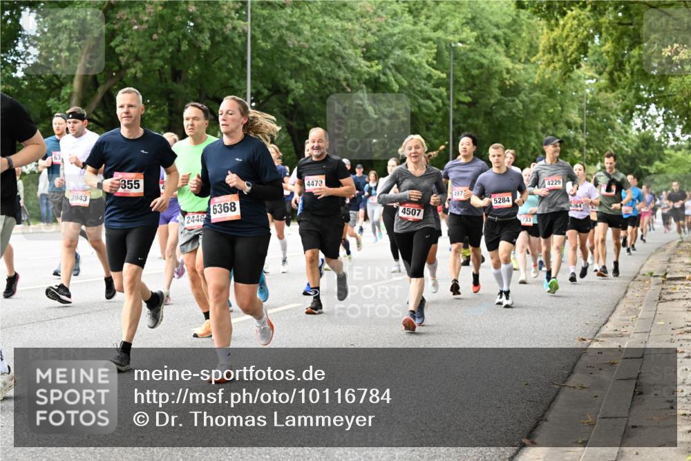06.09.2026 - CURREX Alsterlauf Dr. Thomas Lammeyer http://msf.ph/oto/10116784 06.09.2026 09:13:48 Laufen 63, 3943, 355, 4473, 6368, 2448, 4507, 497, 5284, 733, 4229 meine-sportfotos.de