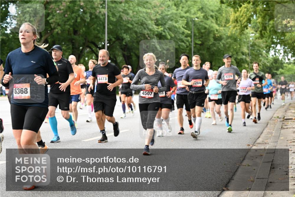 06.09.2026 - CURREX Alsterlauf Dr. Thomas Lammeyer http://msf.ph/oto/10116791 06.09.2026 09:13:49 Laufen 6368, 4473, 497, 284, 4507, 968, 4733, 4229 meine-sportfotos.de