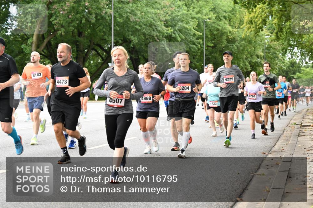 06.09.2026 - CURREX Alsterlauf Dr. Thomas Lammeyer http://msf.ph/oto/10116795 06.09.2026 09:13:49 Laufen 8163, 4473, 4229, 530, 284, 4507, 4968, 6264, 4733, 3969, 727 meine-sportfotos.de