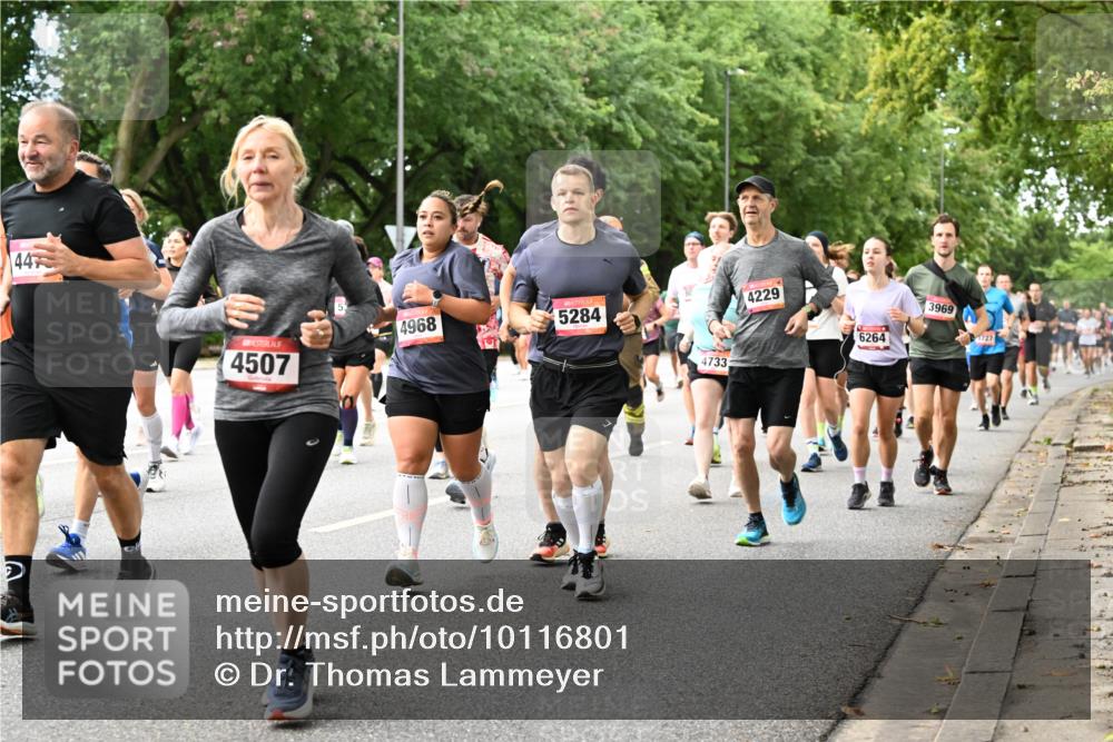 06.09.2026 - CURREX Alsterlauf Dr. Thomas Lammeyer http://msf.ph/oto/10116801 06.09.2026 09:13:50 Laufen 447, 4507, 4968, 5284, 4733, 4229, 6264, 3969, 727 meine-sportfotos.de