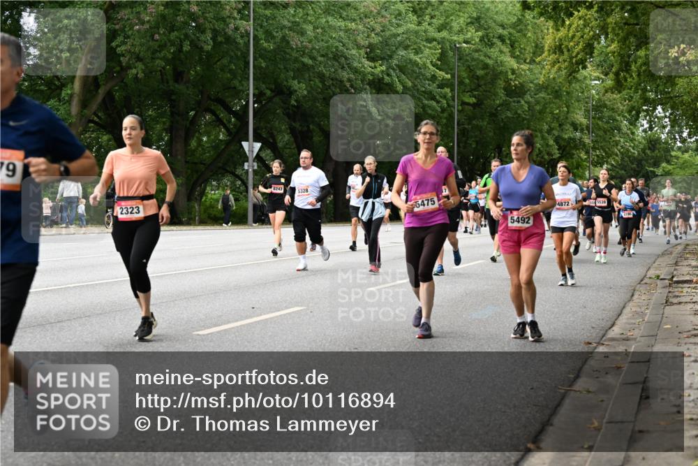 06.09.2026 - CURREX Alsterlauf Dr. Thomas Lammeyer http://msf.ph/oto/10116894 06.09.2026 09:14:01 Laufen 79, 2323, 8243, 5328, 5475, 4872, 555, 5539, 5492, 2195 meine-sportfotos.de