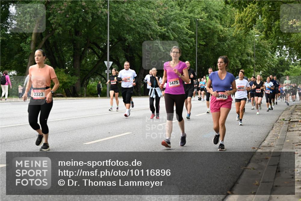 06.09.2026 - CURREX Alsterlauf Dr. Thomas Lammeyer http://msf.ph/oto/10116896 06.09.2026 09:14:01 Laufen 2323, 8243, 28, 5475, 5492, 4872, 5539, 2195 meine-sportfotos.de