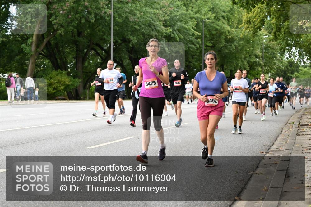 06.09.2026 - CURREX Alsterlauf Dr. Thomas Lammeyer http://msf.ph/oto/10116904 06.09.2026 09:14:02 Laufen 328, 5475, 8017, 5492, 487, 5539 meine-sportfotos.de