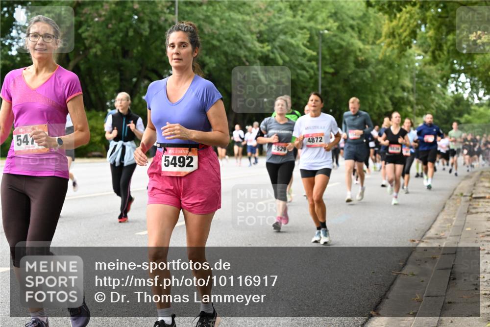 06.09.2026 - CURREX Alsterlauf Dr. Thomas Lammeyer http://msf.ph/oto/10116917 06.09.2026 09:14:04 Laufen 547, 5492, 3529, 4872 meine-sportfotos.de