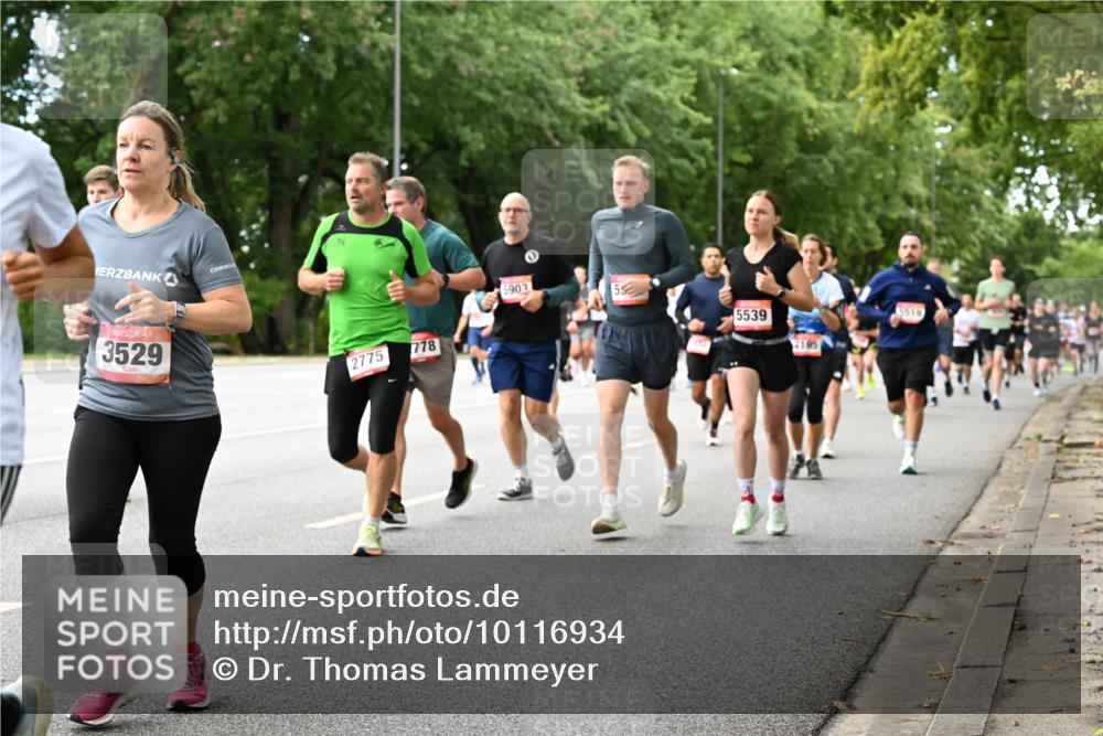 06.09.2026 - CURREX Alsterlauf Dr. Thomas Lammeyer http://msf.ph/oto/10116934 06.09.2026 09:14:06 Laufen 3529, 2775, 778, 5903, 5539, 2195, 5519 meine-sportfotos.de