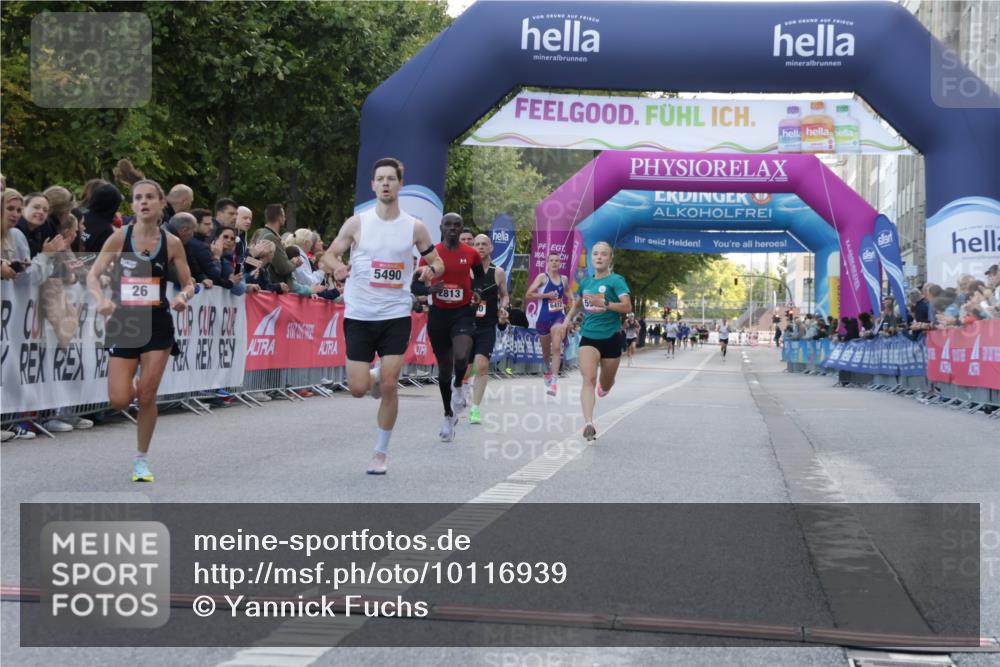 06.09.2026 - CURREX Alsterlauf Yannick Fuchs http://msf.ph/oto/10116939 06.09.2026 09:36:42 Ziel 26, 2813, 4032, 5340, 5375, 5444, 5490, 5972, 6306 meine-sportfotos.de