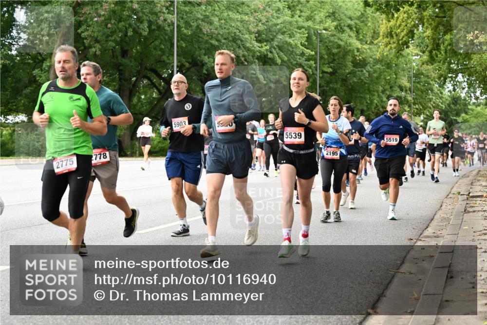06.09.2026 - CURREX Alsterlauf Dr. Thomas Lammeyer http://msf.ph/oto/10116940 06.09.2026 09:14:07 Laufen 2775, 2778, 5903, 5539, 2195, 5519 meine-sportfotos.de