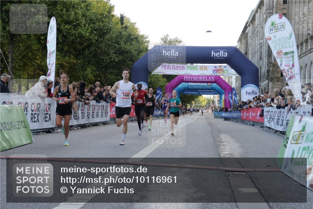 06.09.2026 - CURREX Alsterlauf Yannick Fuchs http://msf.ph/oto/10116961 06.09.2026 09:36:42 Ziel 26, 2813, 4032, 5340, 5375, 5444, 5490, 5972, 6306 meine-sportfotos.de