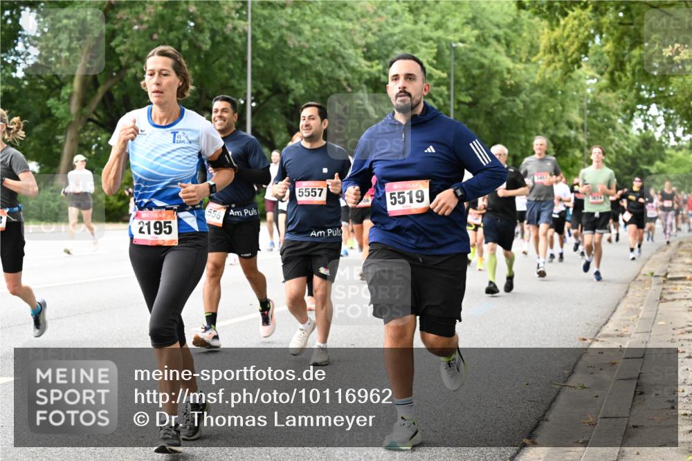 06.09.2026 - CURREX Alsterlauf Dr. Thomas Lammeyer http://msf.ph/oto/10116962 06.09.2026 09:14:09 Laufen 2195, 556, 5557, 5519, 3457, 574 meine-sportfotos.de