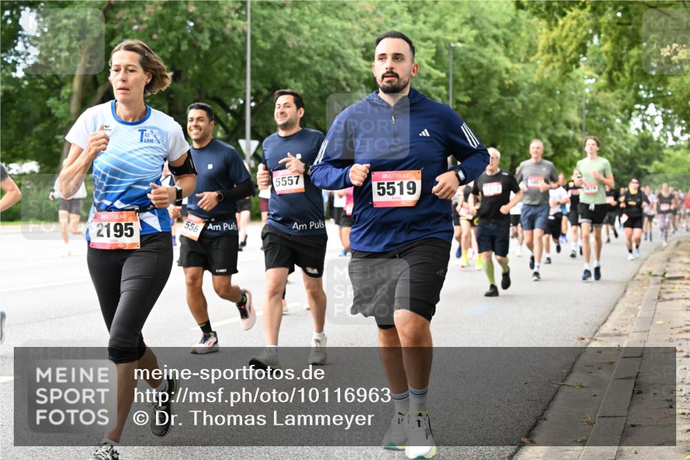 06.09.2026 - CURREX Alsterlauf Dr. Thomas Lammeyer http://msf.ph/oto/10116963 06.09.2026 09:14:10 Laufen 2195, 556, 5557, 5519 meine-sportfotos.de
