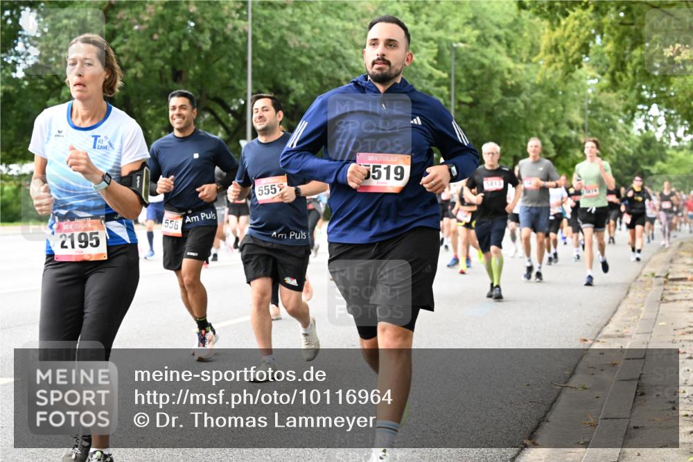 06.09.2026 - CURREX Alsterlauf Dr. Thomas Lammeyer http://msf.ph/oto/10116964 06.09.2026 09:14:10 Laufen 2195, 556, 555, 519, 5813 meine-sportfotos.de
