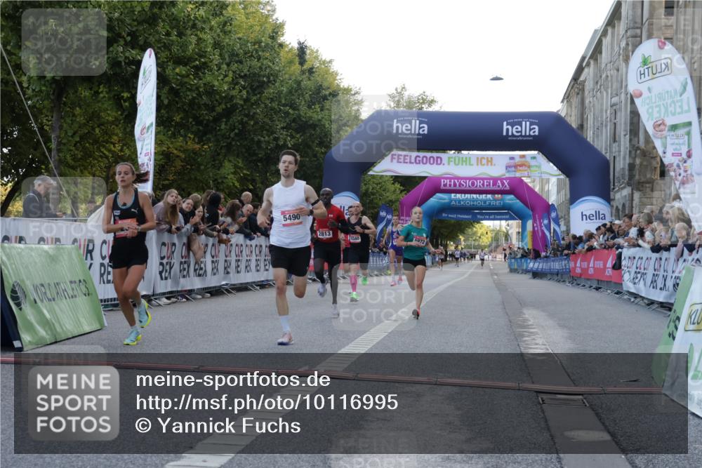 06.09.2026 - CURREX Alsterlauf Yannick Fuchs http://msf.ph/oto/10116995 06.09.2026 09:36:43 Ziel 26, 2813, 5340, 5375, 5444, 5490, 5972 meine-sportfotos.de