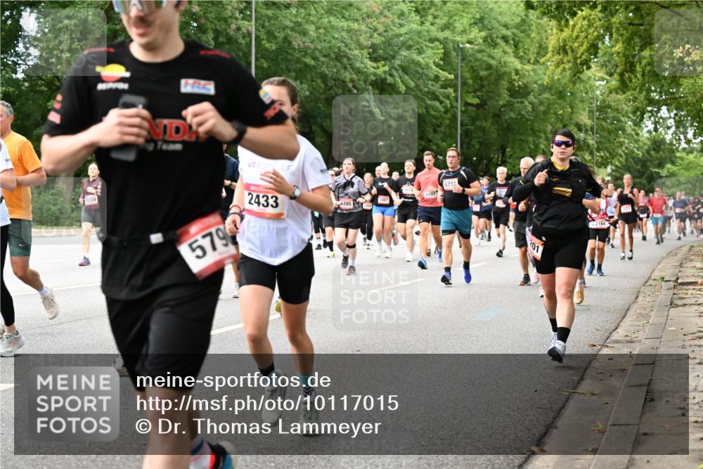 06.09.2026 - CURREX Alsterlauf Dr. Thomas Lammeyer http://msf.ph/oto/10117015 06.09.2026 09:14:16 Laufen 4220, 2433, 579, 6203, 4495, 5732, 201, 2164 meine-sportfotos.de