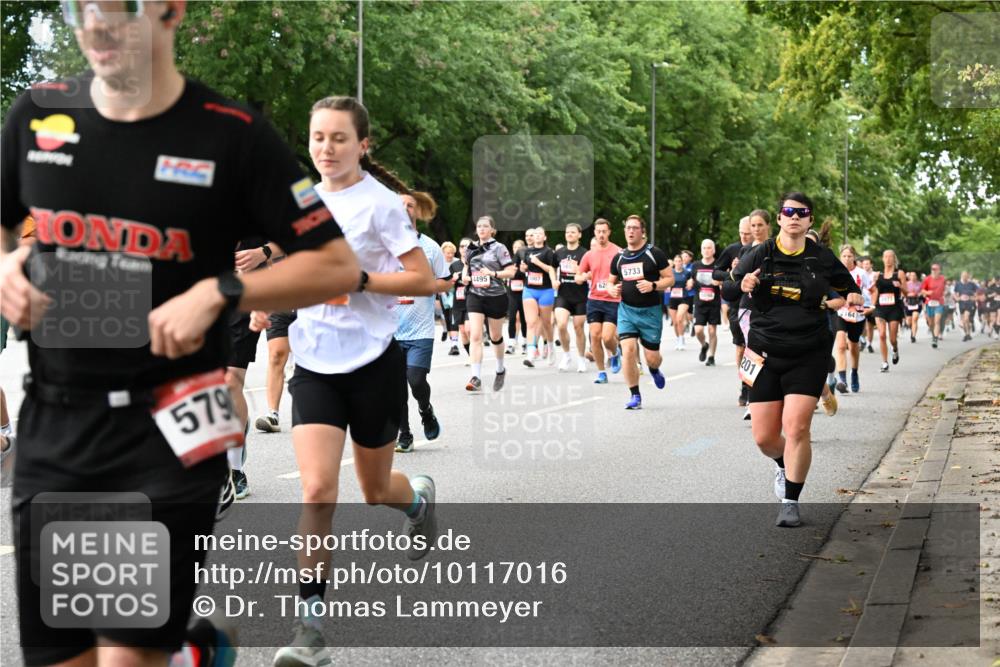 06.09.2026 - CURREX Alsterlauf Dr. Thomas Lammeyer http://msf.ph/oto/10117016 06.09.2026 09:14:16 Laufen 579, 5733, 495, 201 meine-sportfotos.de