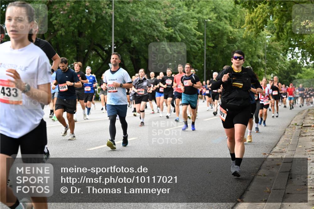 06.09.2026 - CURREX Alsterlauf Dr. Thomas Lammeyer http://msf.ph/oto/10117021 06.09.2026 09:14:17 Laufen 433, 6356, 2681, 250, 495, 57, 201, 2164 meine-sportfotos.de