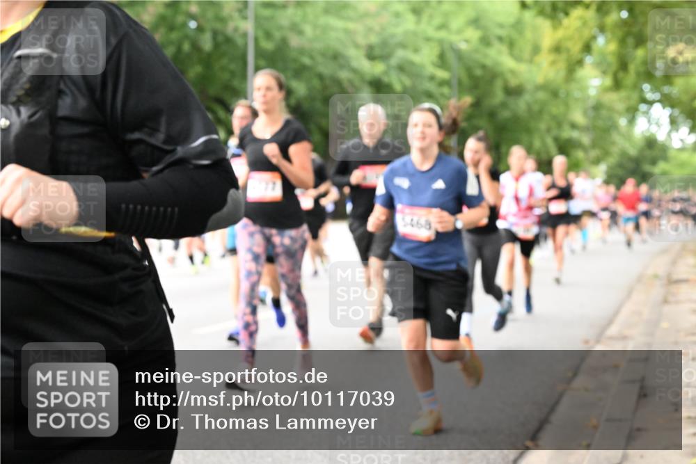 06.09.2026 - CURREX Alsterlauf Dr. Thomas Lammeyer http://msf.ph/oto/10117039 06.09.2026 09:14:19 Laufen 5468 meine-sportfotos.de