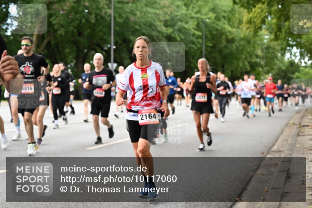 06.09.2026 - CURREX Alsterlauf Dr. Thomas Lammeyer http://msf.ph/oto/10117060 06.09.2026 09:14:21 Laufen 816, 2164, 2077 meine-sportfotos.de