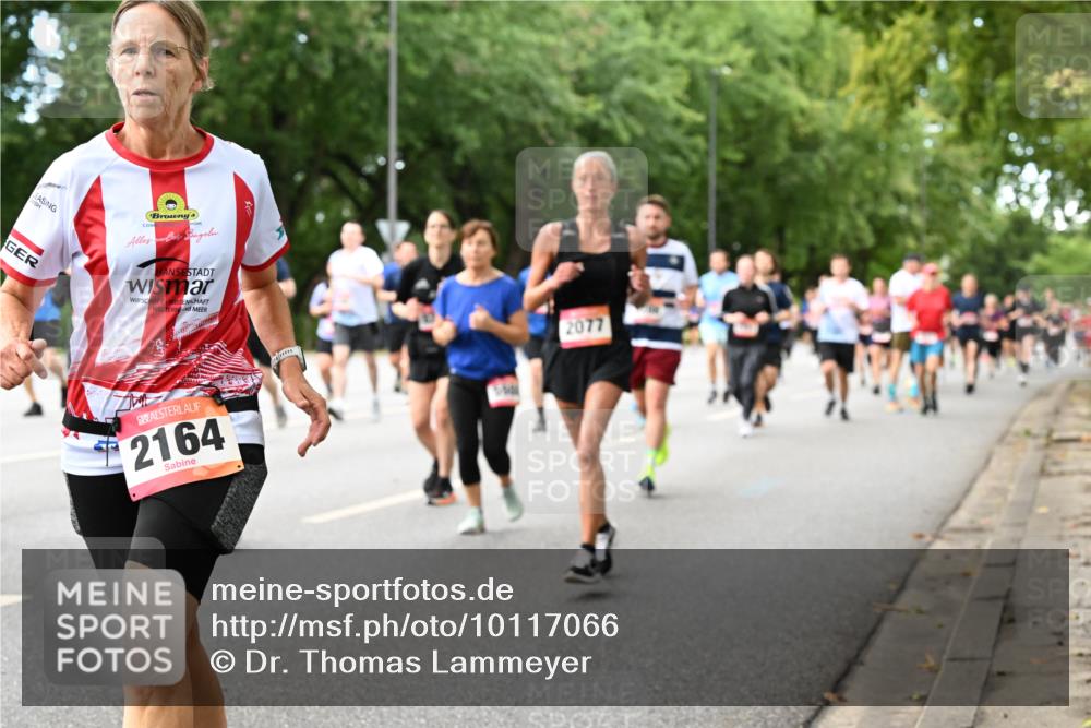 06.09.2026 - CURREX Alsterlauf Dr. Thomas Lammeyer http://msf.ph/oto/10117066 06.09.2026 09:14:22 Laufen 2077, 2164 meine-sportfotos.de