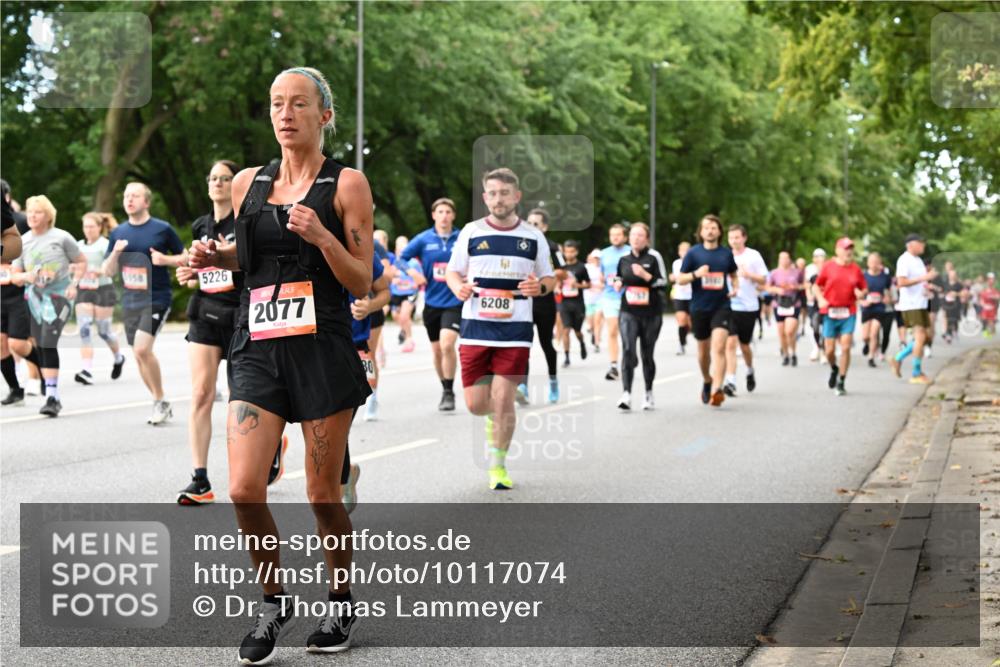 06.09.2026 - CURREX Alsterlauf Dr. Thomas Lammeyer http://msf.ph/oto/10117074 06.09.2026 09:14:23 Laufen 558, 5226, 2077, 6, 6208 meine-sportfotos.de