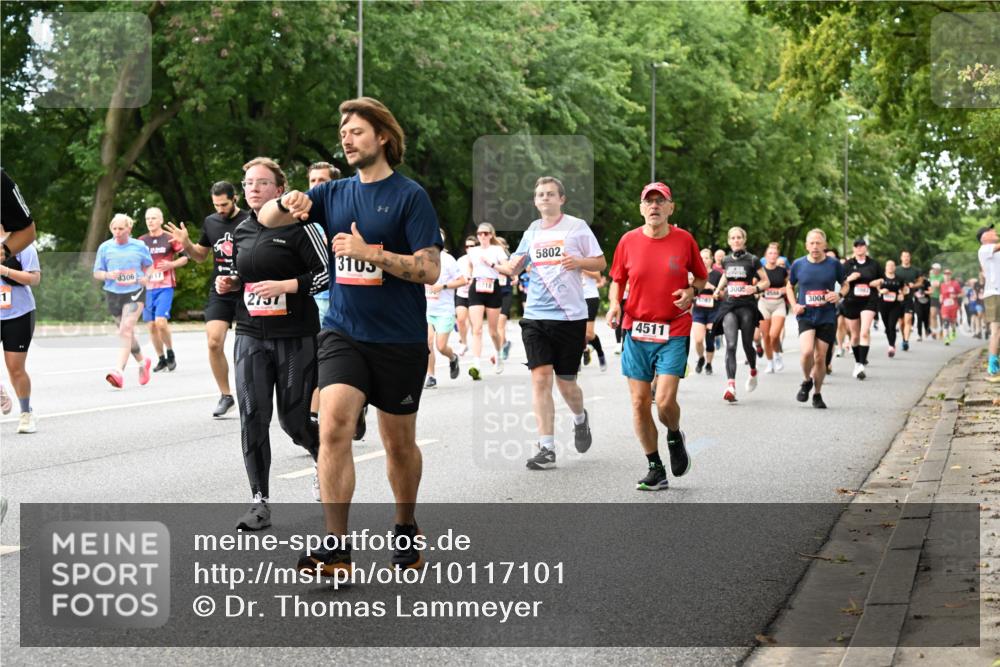 06.09.2026 - CURREX Alsterlauf Dr. Thomas Lammeyer http://msf.ph/oto/10117101 06.09.2026 09:14:27 Laufen 1, 306, 17, 2757, 3105, 5802, 4511, 3005, 5, 3004 meine-sportfotos.de