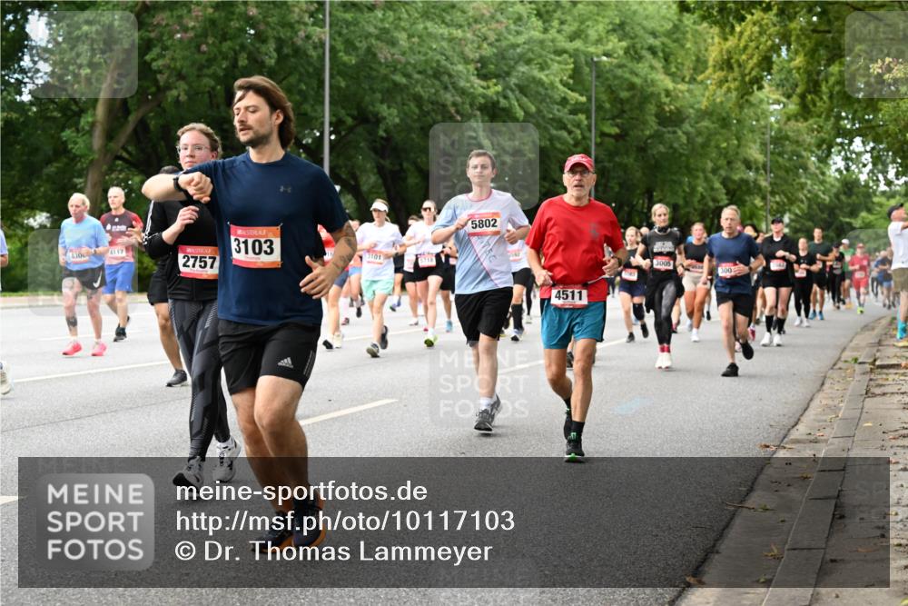 06.09.2026 - CURREX Alsterlauf Dr. Thomas Lammeyer http://msf.ph/oto/10117103 06.09.2026 09:14:27 Laufen 8300, 4117, 2757, 3103, 3101, 5802, 4511, 3005, 300 meine-sportfotos.de