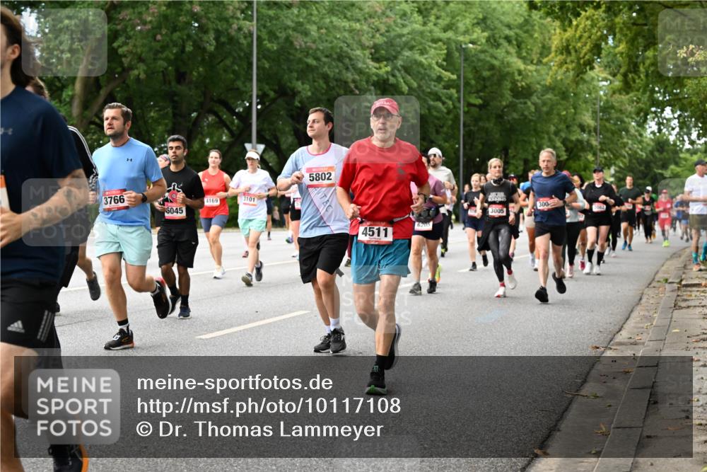 06.09.2026 - CURREX Alsterlauf Dr. Thomas Lammeyer http://msf.ph/oto/10117108 06.09.2026 09:14:28 Laufen 3766, 4169, 3101, 6045, 5802, 300, 3005, 6205, 4511, 20 meine-sportfotos.de
