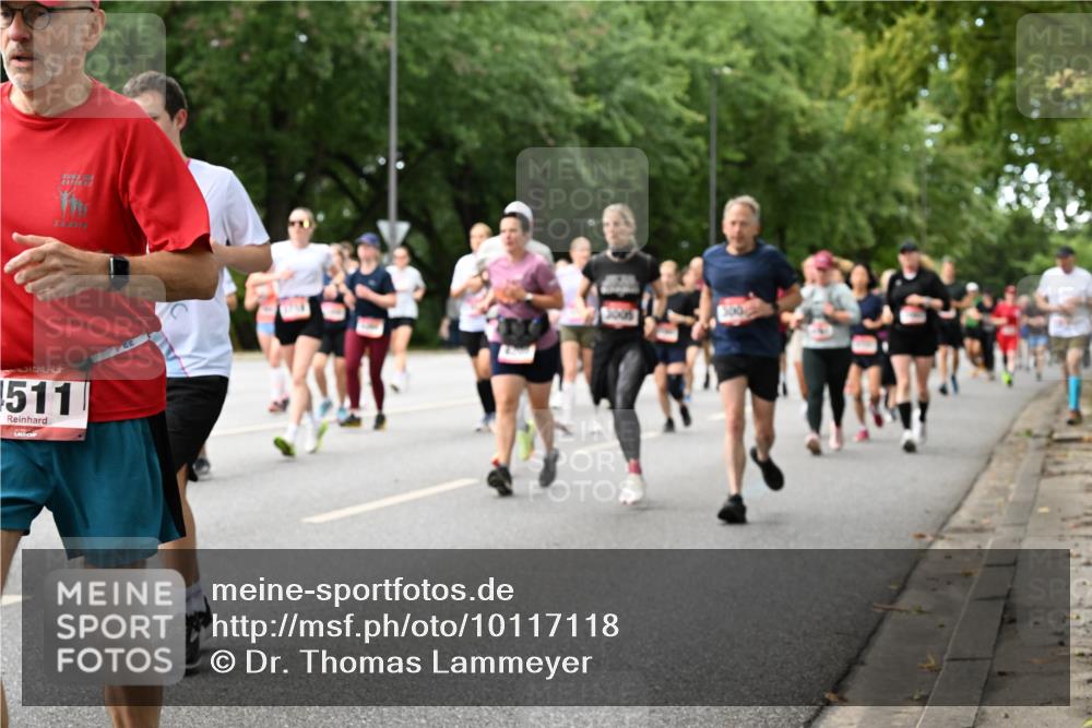 06.09.2026 - CURREX Alsterlauf Dr. Thomas Lammeyer http://msf.ph/oto/10117118 06.09.2026 09:14:29 Laufen 3, 5, 2013, 511 meine-sportfotos.de