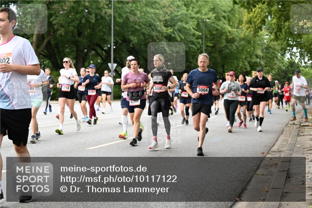 06.09.2026 - CURREX Alsterlauf Dr. Thomas Lammeyer http://msf.ph/oto/10117122 06.09.2026 09:14:30 Laufen 5718, 2459, 101, 6344, 6205, 3005, 2082, 3004, 4761, 142, 157 meine-sportfotos.de