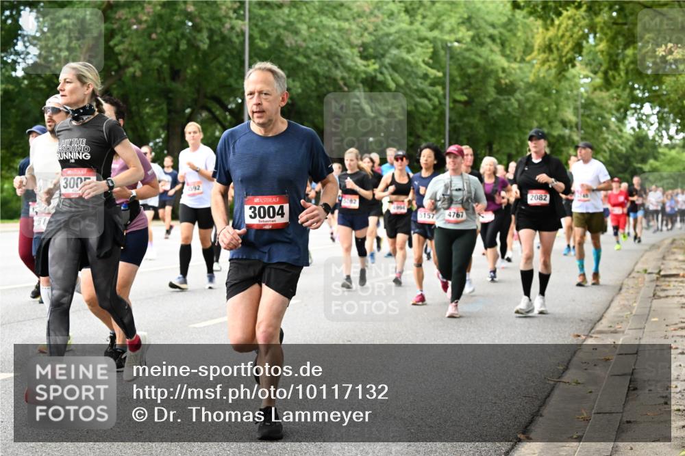 06.09.2026 - CURREX Alsterlauf Dr. Thomas Lammeyer http://msf.ph/oto/10117132 06.09.2026 09:14:31 Laufen 51, 300, 892, 3004, 2082, 5882, 5157, 4767 meine-sportfotos.de