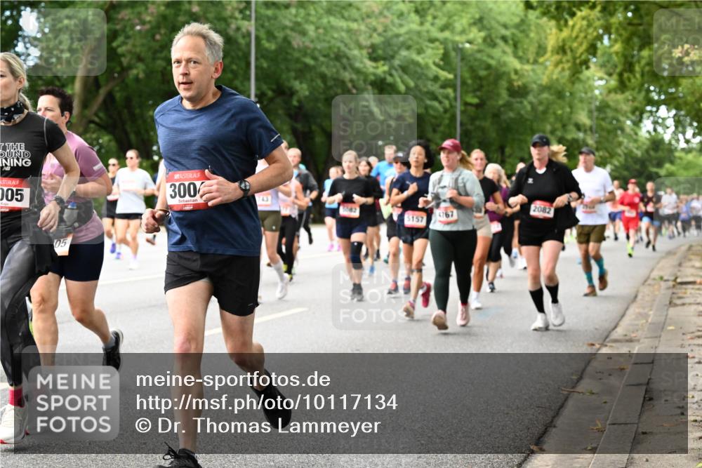 06.09.2026 - CURREX Alsterlauf Dr. Thomas Lammeyer http://msf.ph/oto/10117134 06.09.2026 09:14:32 Laufen 005, 05, 300, 4767, 5157, 2082 meine-sportfotos.de