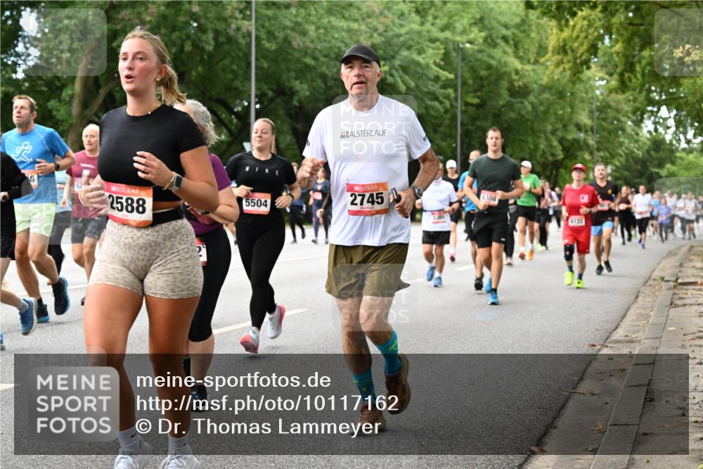 06.09.2026 - CURREX Alsterlauf Dr. Thomas Lammeyer http://msf.ph/oto/10117162 06.09.2026 09:14:35 Laufen 6, 2588, 6308, 5504, 2745, 4122 meine-sportfotos.de
